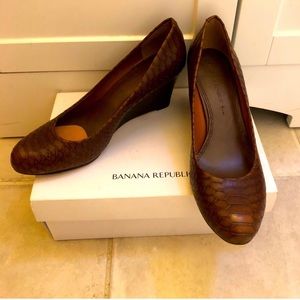 Banana Republic Jocylyn Nutty Wedge